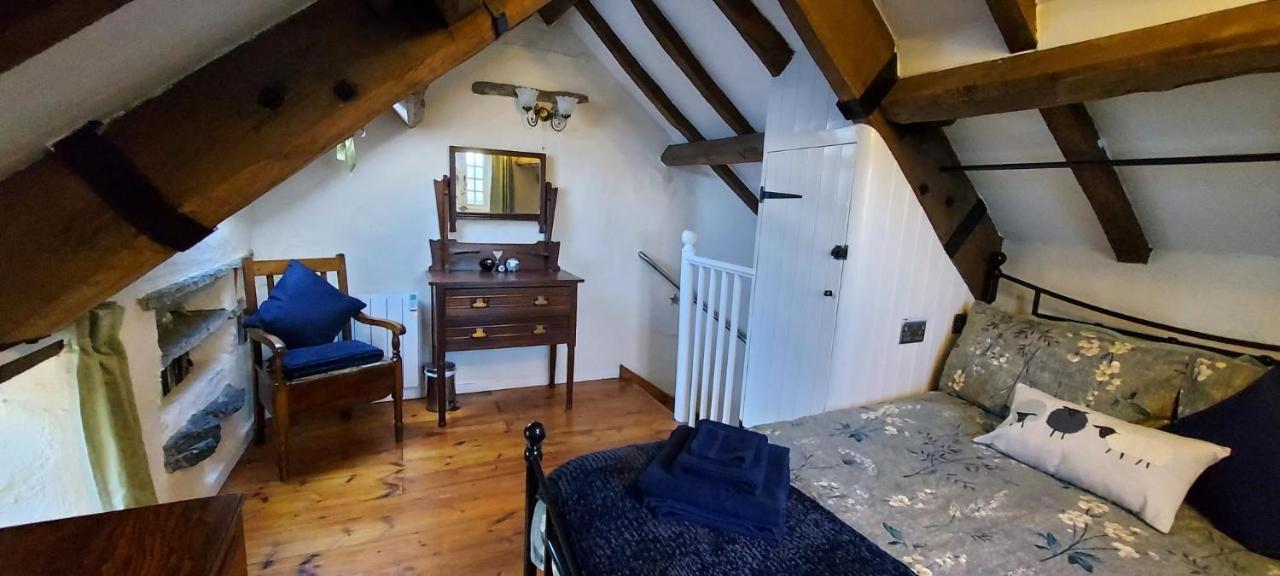 Puzzle Cottage, Quirky Dales For 2 *