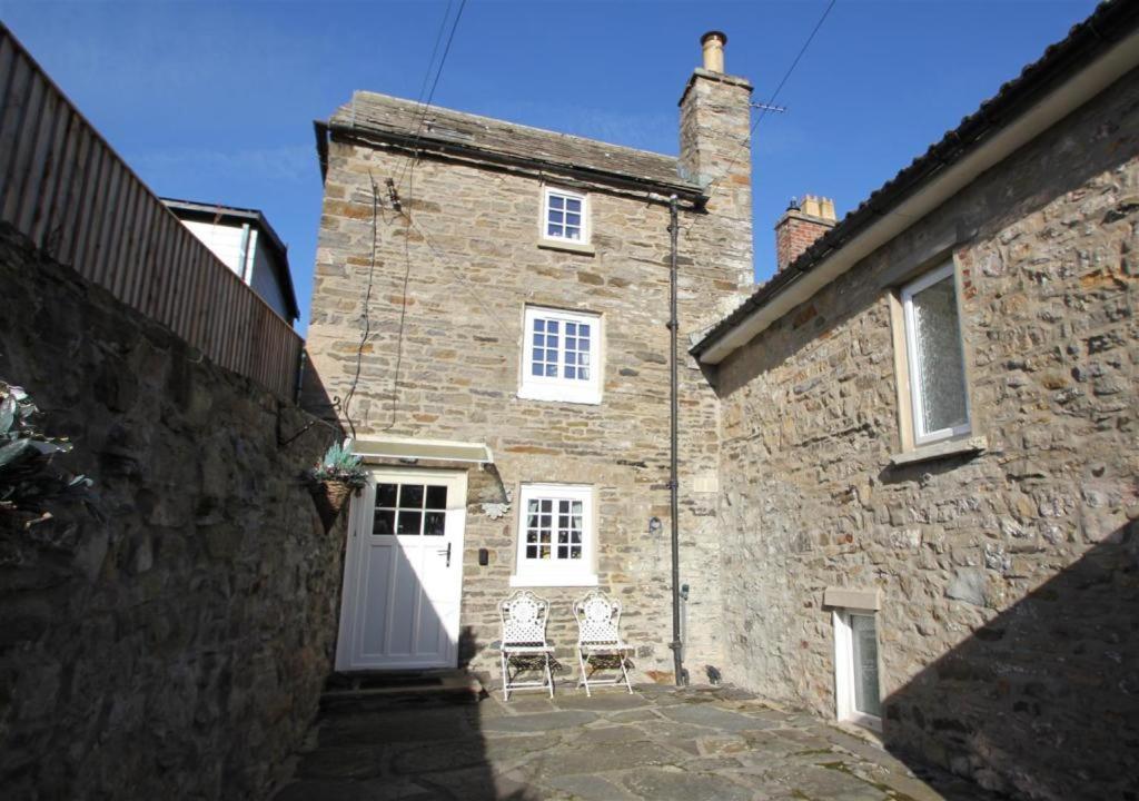 Puzzle Cottage, Quirky Dales For 2 Holiday home Spennithorne